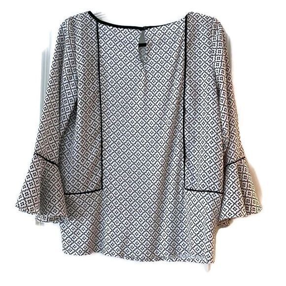 Loft white/black geometric print blouse. - Picture 7 of 7